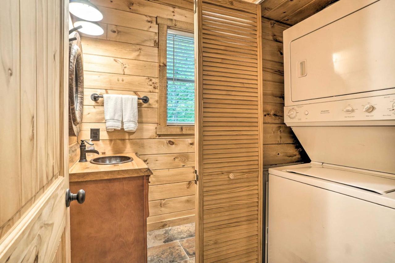 Peaceful Cabin On 3 Private Acres Deck And Fire Pit 블레어스빌 외부 사진